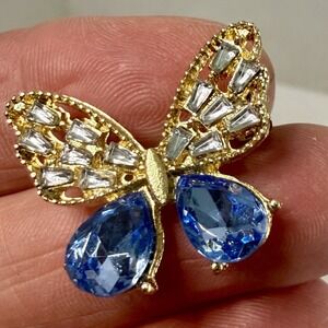 Vintage Blue Crystal Rhinestone Butterfly Gold Tone Brooch Pin 1"